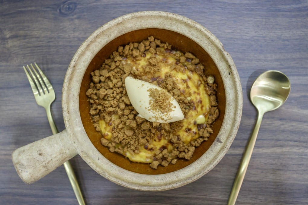 Oi Sweet serves its banana sago pudding in a clay pot, in an ode to the classic Hong Kong dish, clay pot rice. The new dessert shop in Hong Kong’s Sham Shui Po neighbourhood blends nostalgia with modern patisserie techniques. Photo: Jonathan Wong
