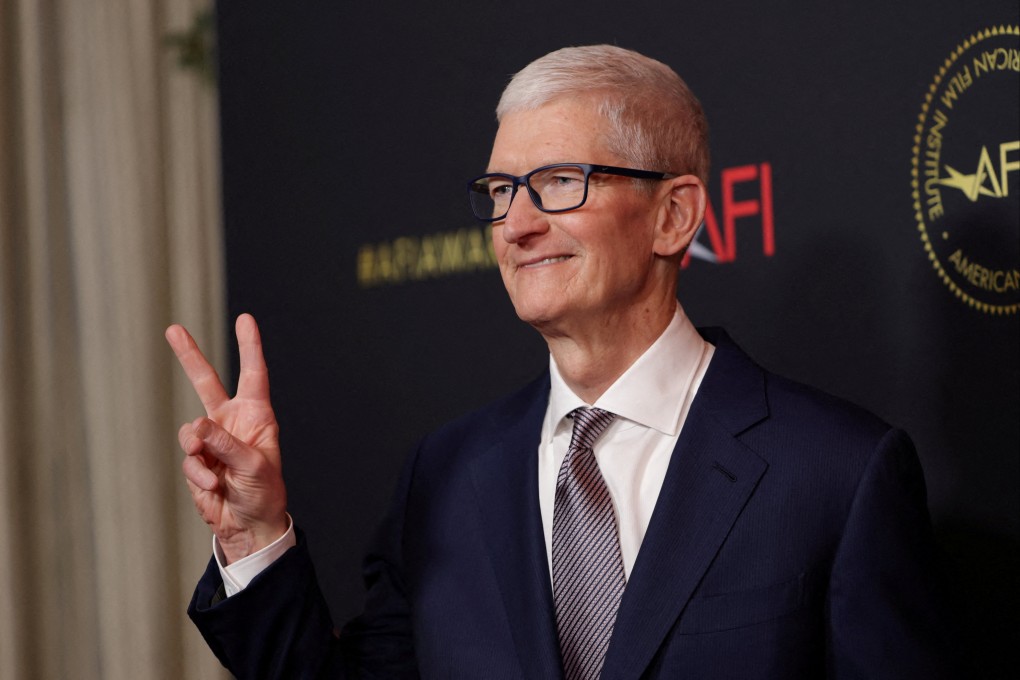 Tim Cook Mundur, John Ternus Jadi CEO Baru Apple Bawa Angin Segar