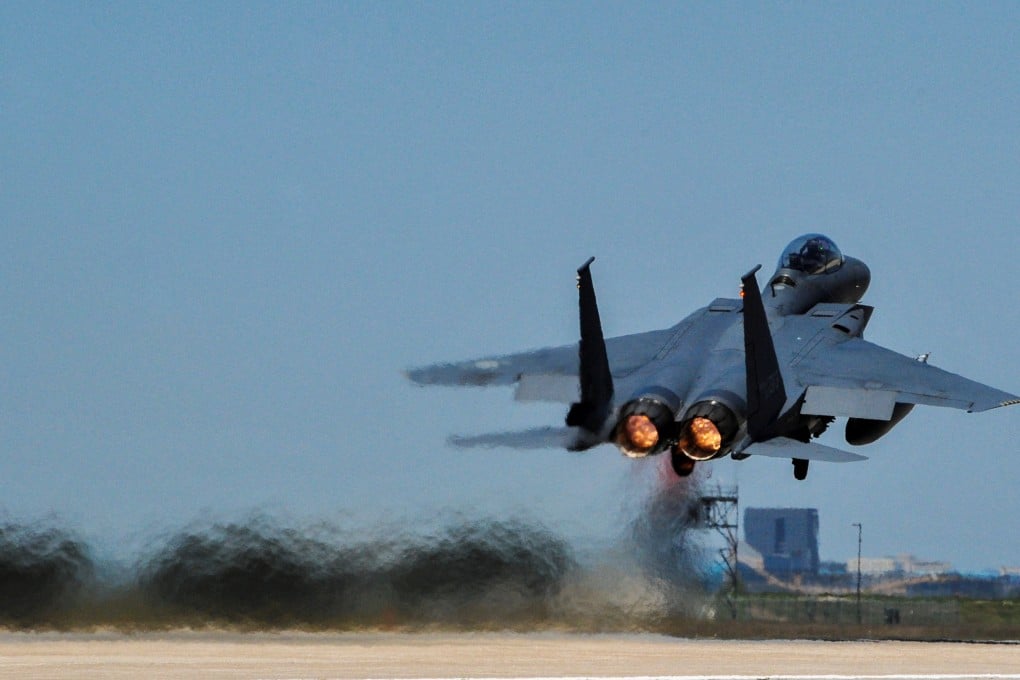 A Republic of Korea Air Force F-15K fighter plane takes off at Gunsan Air Base, South Korea. Two F-15K jets collided during a formation flight near the city of Daegu in December 2021. Photo: Reuters