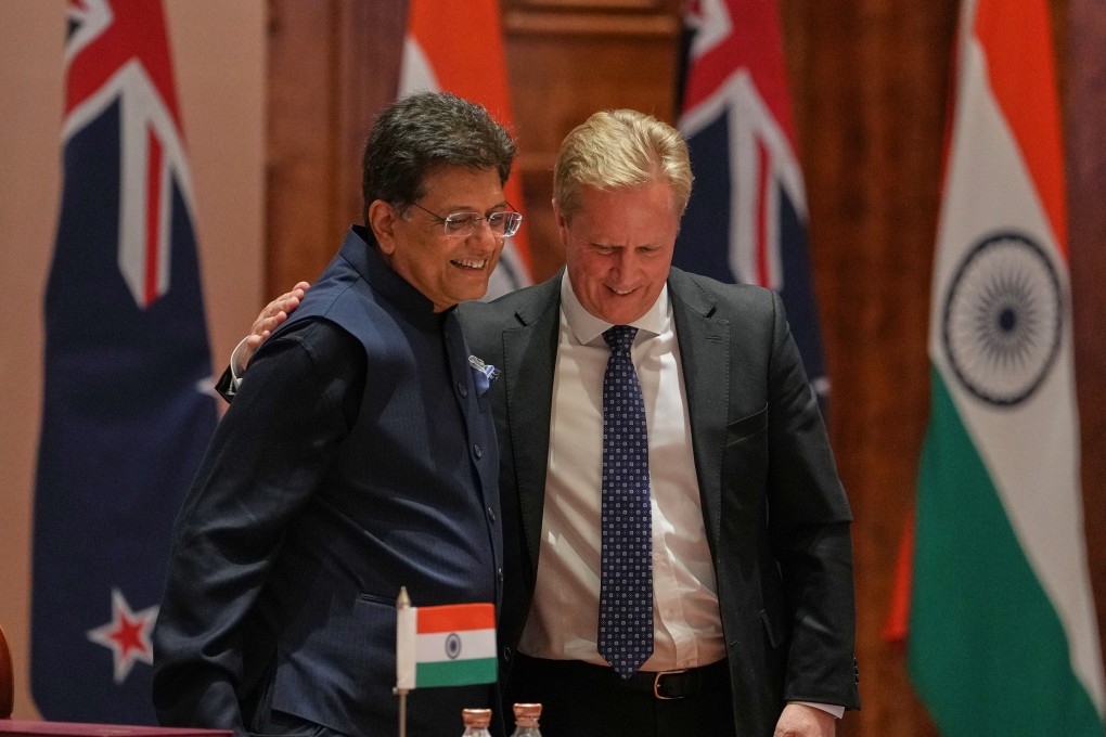 New Zealand Trade Minister Todd McClay (right) and Indian Commerce Minister Piyush Goyal after they signed documents on a free-trade agreement in New Delhi on Monday. Photo: AP