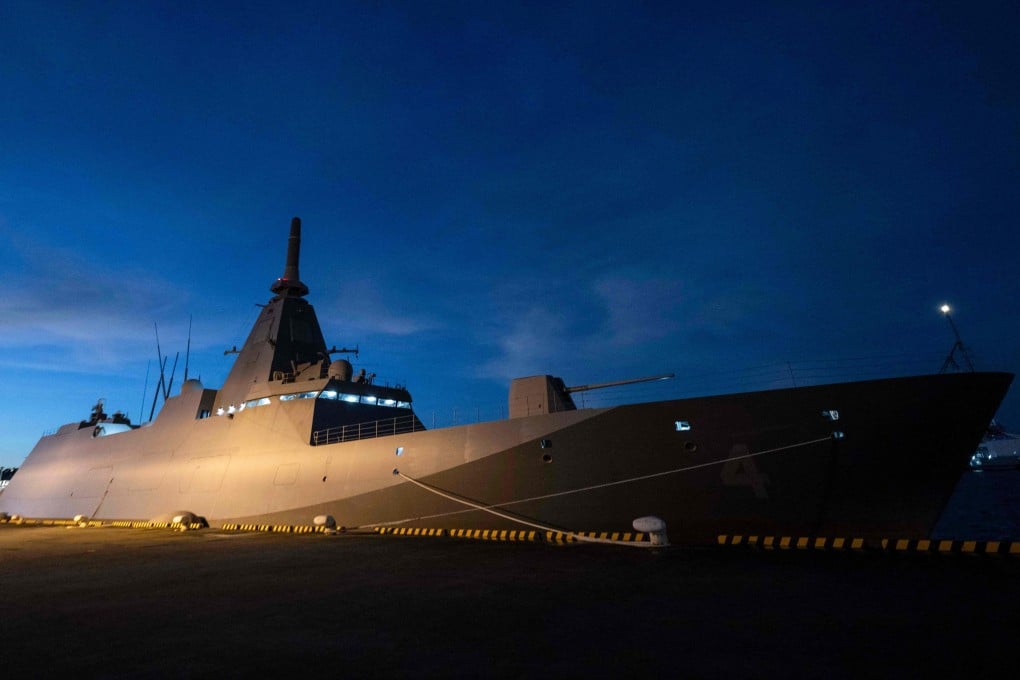 A Mogami-class stealth frigate JS Mikuma anchors at the Japan Self-Defence Forces’ naval base in Yokosuka, Kanagawa prefecture, on September 5, 2025. Photo: AFP