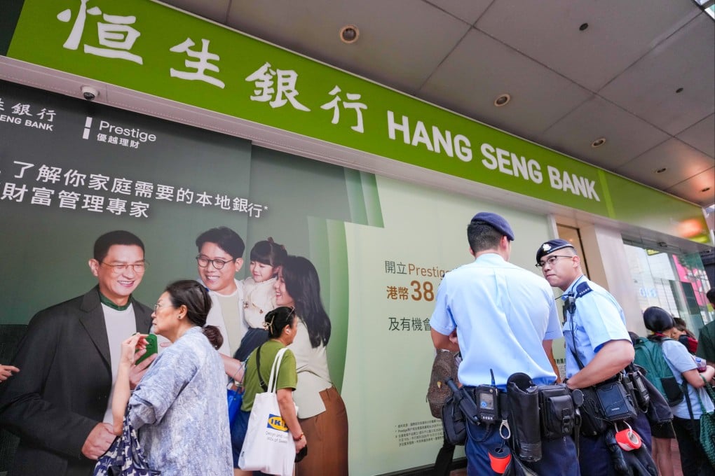 The suspect allegedly attempted to steal HK$100,000 from the Hang Seng Bank branch on Yee Wo Street. Photo: Karma Lo