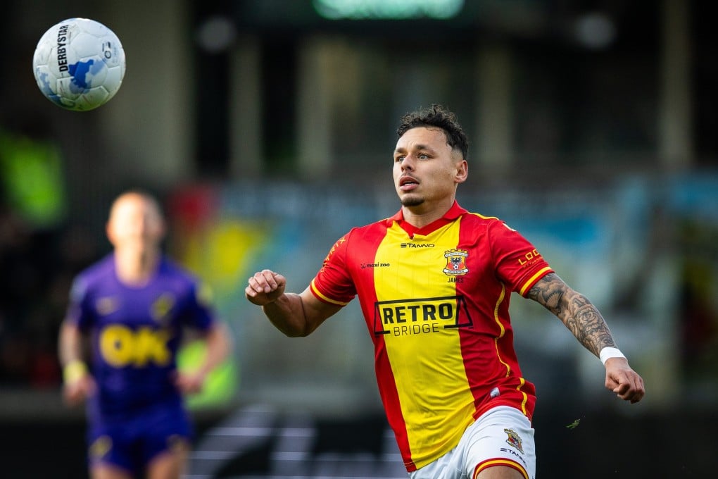 Dean James of Go Ahead Eagles chase the ball during his side’s Dutch Eredivisie match against NAC Breda. Photo: Getty Images