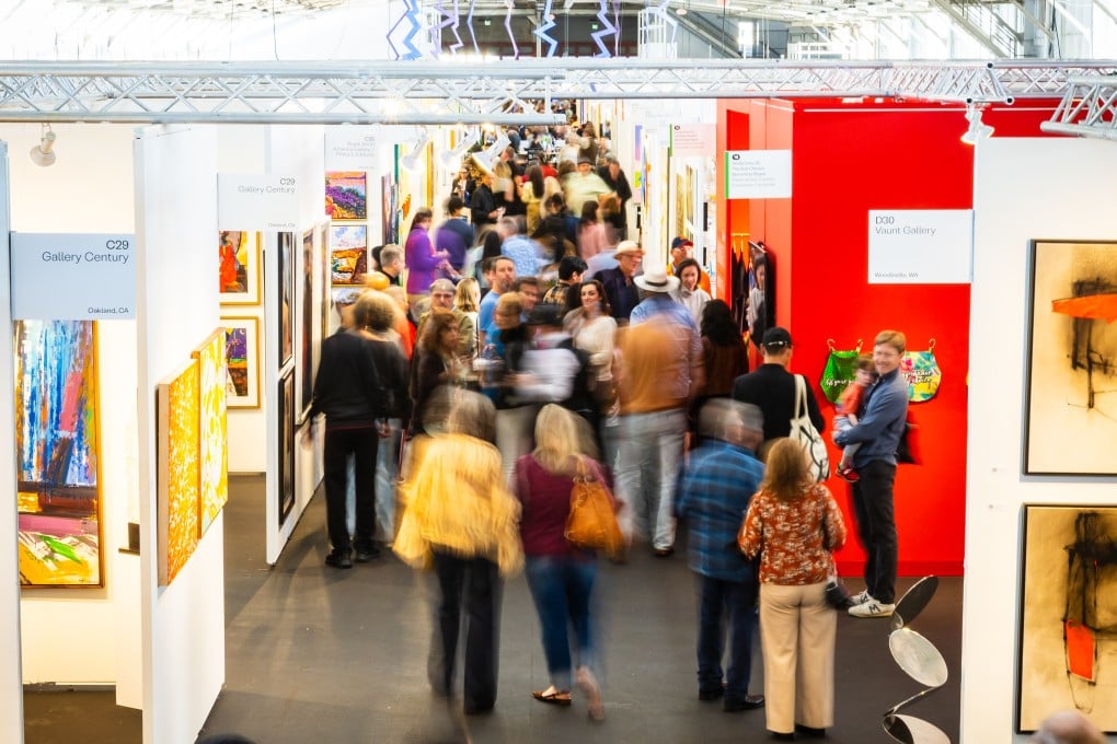 The San Francisco Art Fair 2026 ran from April 16 to 19 at the Fort Mason Centre’s Festival Pavilion, featuring nearly 90 booths, a group exhibition focused on the San Francisco Chinatown community, and a pop-up design store featuring more than 70 Asian diaspora artists and brands. Photo: Hunter Ridenour/AMP