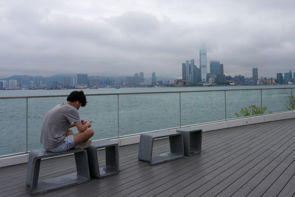 A survey by a social welfare charity has found widespread hidden isolation in Hong Kong households, with many residents reluctant to open up. Photo: Karma Lo