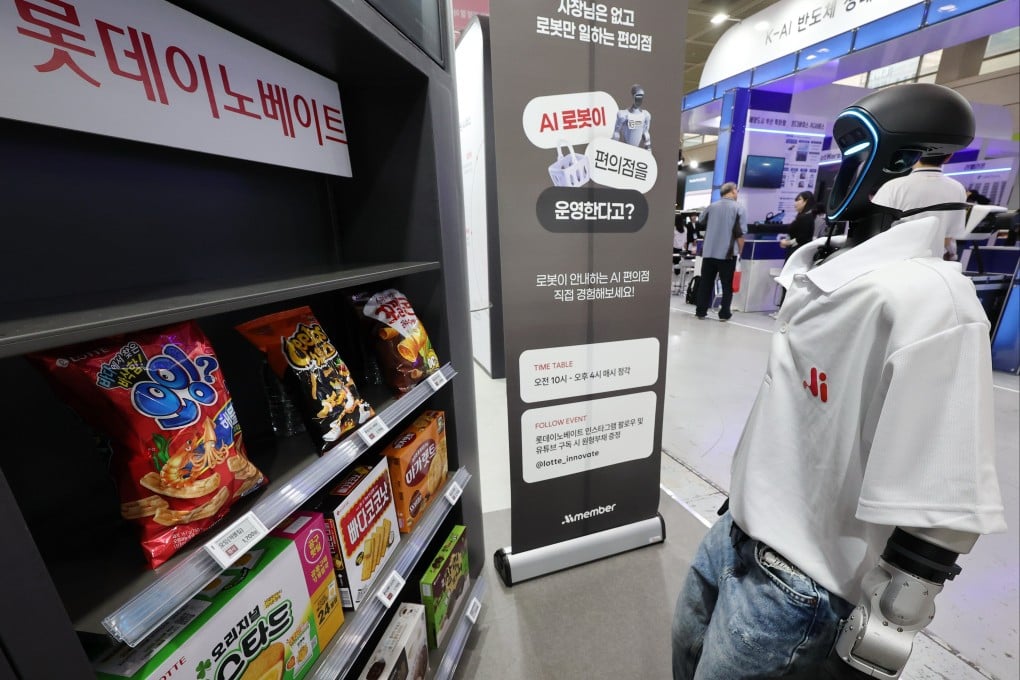 An artificial intelligence-powered robot works at a “convenience store” during the 2026 World IT Show in Seoul. Photo: EPA
