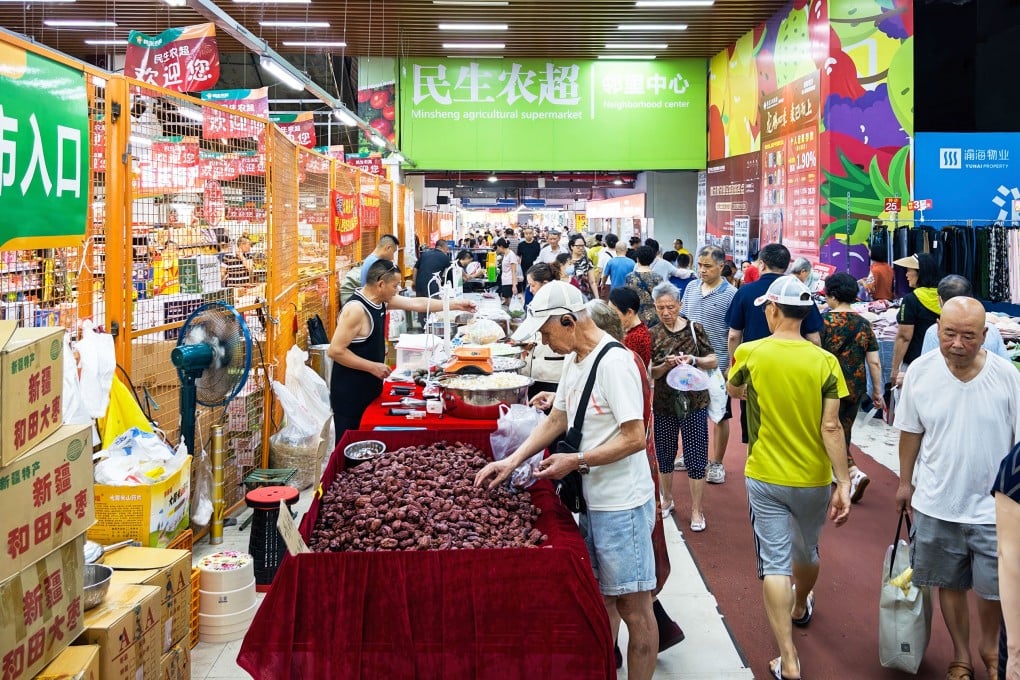 A 78-year-old man in Shanghai has lived in a supermarket for 10 years after inheriting a small flat because he fears loneliness post-divorce and found companionship with a woman at the shop. Photo: Shutterstock