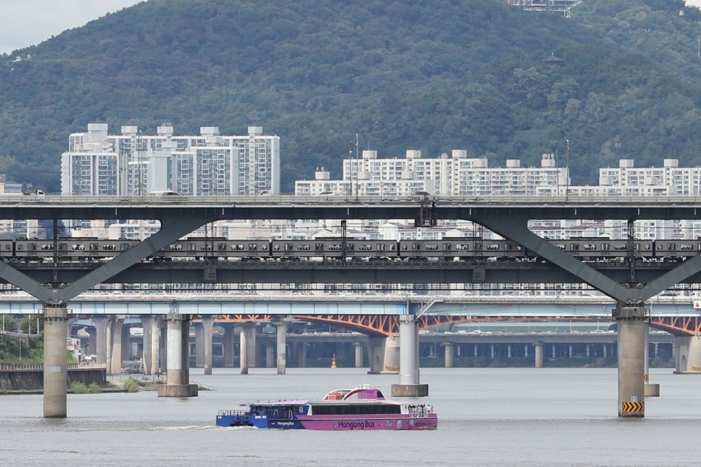 A ship sails in the Han River after leaving the Jamsil pier in Seoul’s Songpa ward on September 18, 2025. Photo: Yonhap/EPA