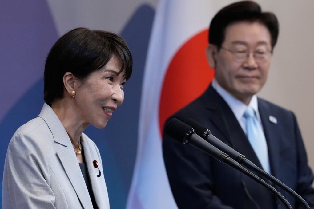 Japanese Prime Minister Sanae Takaichi (left) and South Korean President Lee Jae Myung hold a joint news conference in Andong on Tuesday. Photo: EPA