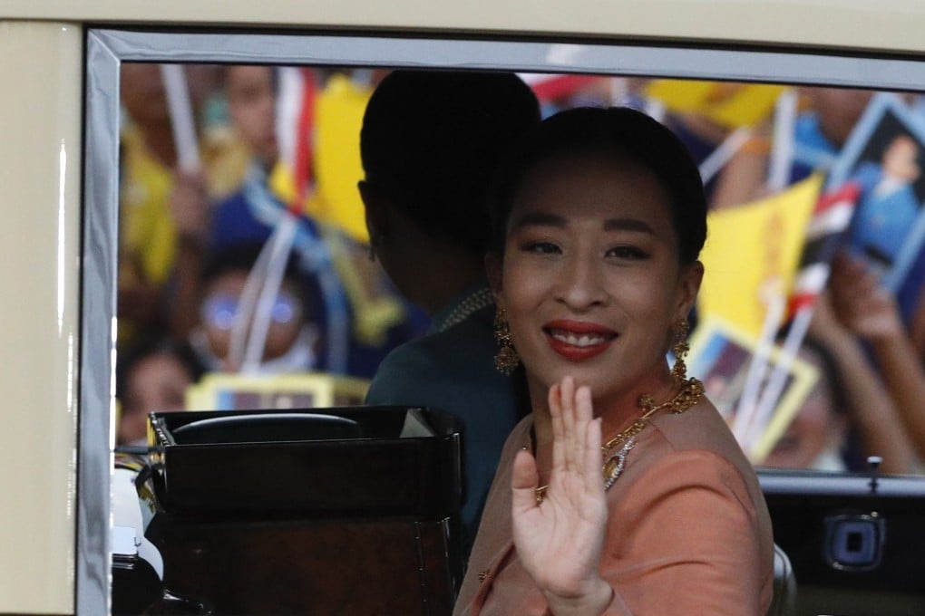 Thai Princess Bajrakitiyabha waves to supporters in Bangkok in 2020. Photo: EPA-EFE