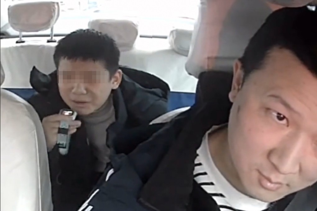 A boy in China cried with anxiety when he realised he could not afford the taxi fare home and received a compassionate response from the driver. Photo: Douyin