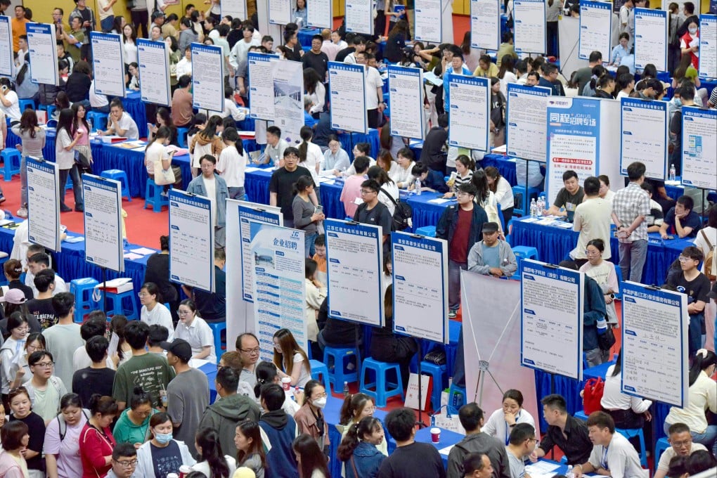 China’s job market continues to be sluggish amid slowing economic growth. Photo: AFP