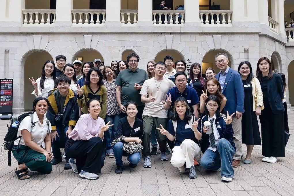 Liu Runjie (centre in white) was among 20 young students from China and the US who took part in the two-week “A Shared Voyage: China-US Youth Friendship Program” in March and April. Photo: Handout