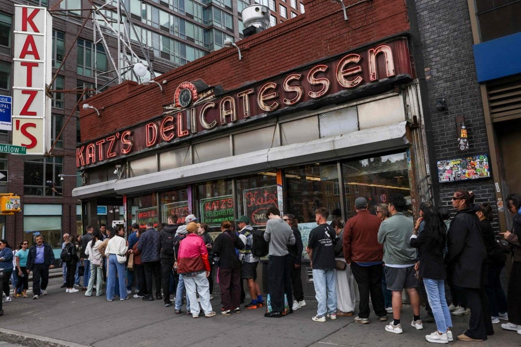People queue outside Katzs Delicatessen in New York City on May 15. Photo: AFP