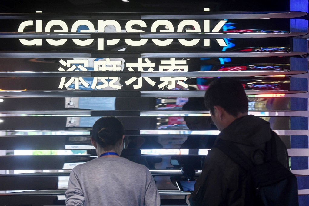 People try out DeepSeek’s AI model in the Wensan Digital Life Block in Hangzhou, Zhejiang province in 2025. Photo: Xinhua