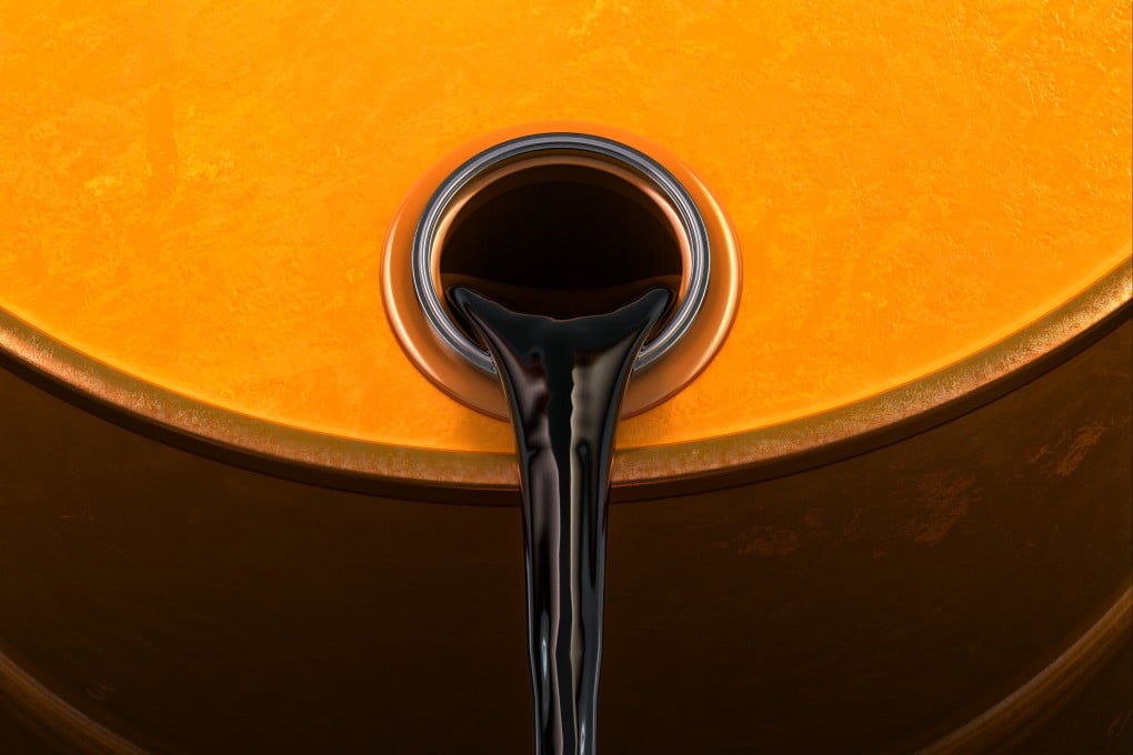 Oil pouring from a barrel. Malaysia is seeking new oil sources, including Russia and Turkey. Photo: Shutterstock