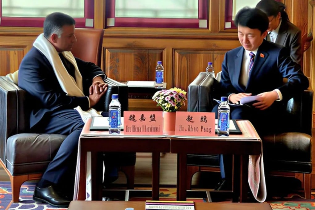 Indian ambassador to China Vikram Doraiswami (left) meets Zhao Peng, vice-chairman of the Tibet autonomous region, in Lhasa on Thursday. Photo: qq.com