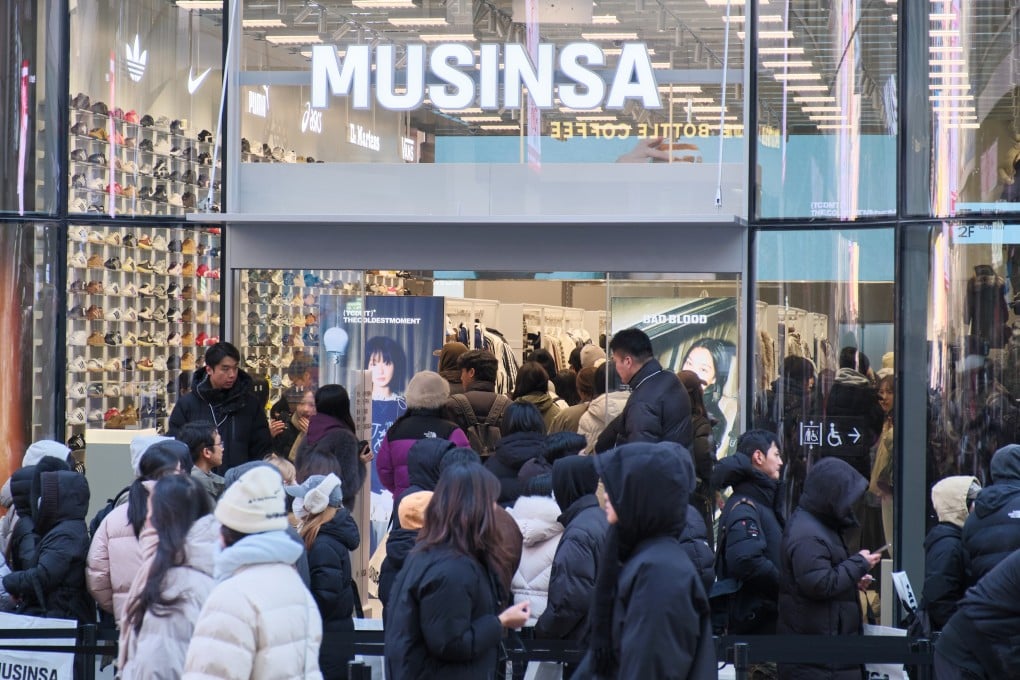 A dense crowd of shoppers at Musinsa in Seoul, as South Korean online shops team up with Chinese cross-border e-commerce platforms to sell their wares. Photo: Shutterstock