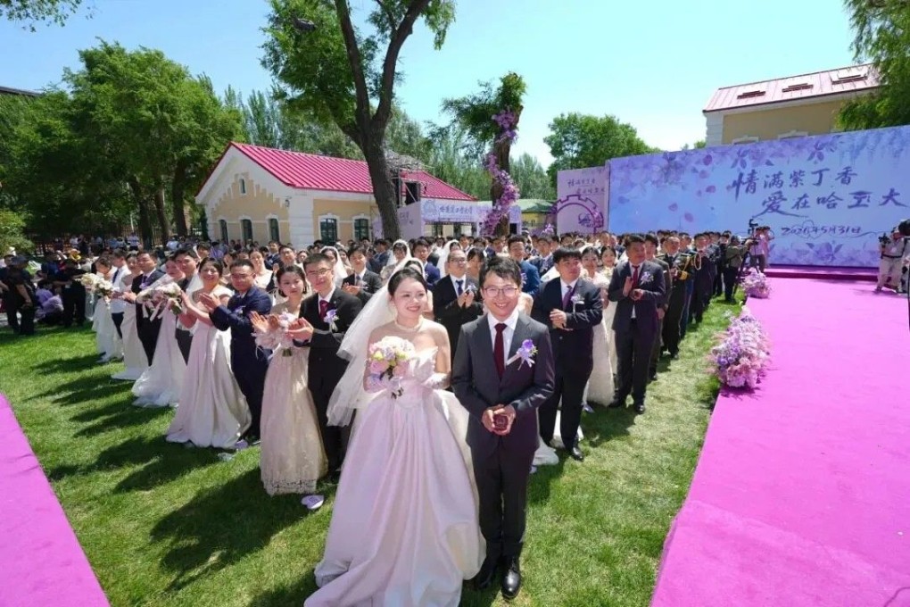 Newlyweds at Harbin Institute of Technology were presented with synthetic diamonds that are also about to transform AI development. Photo: HIT