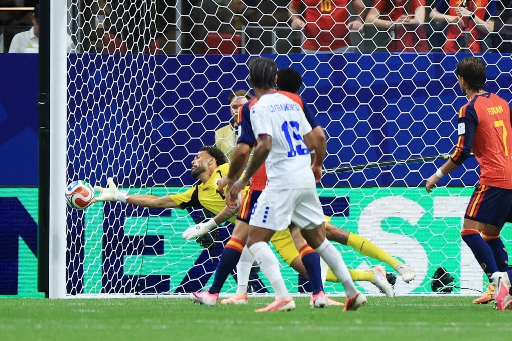 Cabo Verde goalkeeper Vozinha makes one of his many saves against Spain in their 0-0 draw on Monday. Photo: Reuters