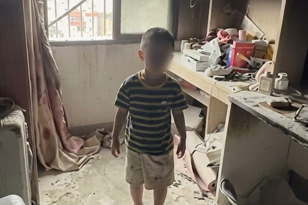 A young boy in China accidentally ignited smartphones worth over 200,000 yuan (US$30,000) while playing indoors. Photo: Douyin