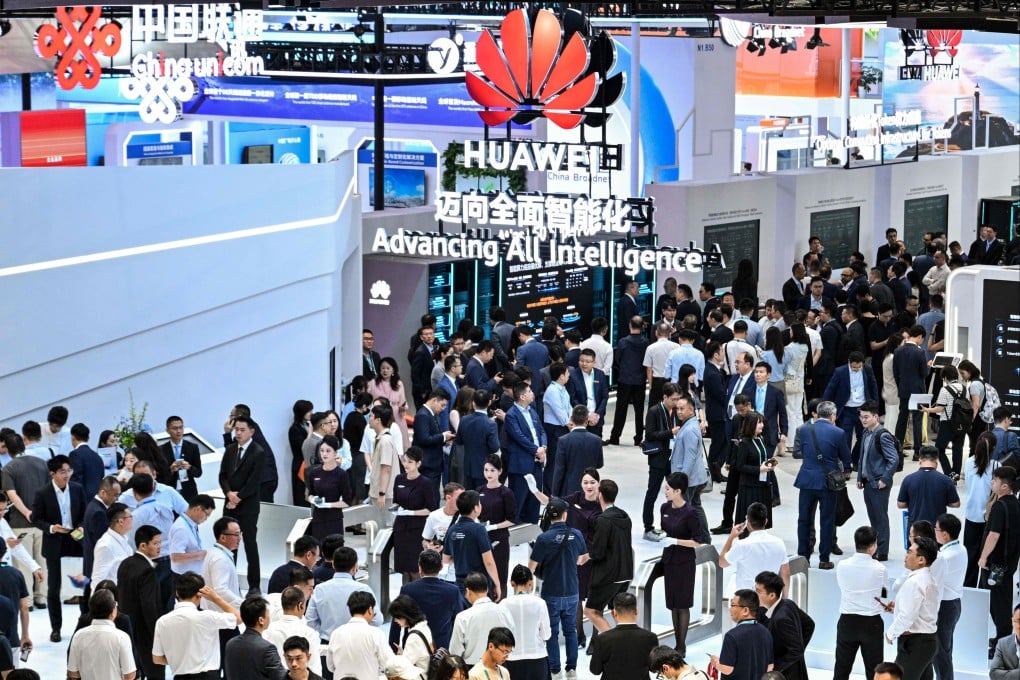 A view of the Huawei booth and crowds at the Mobile World Congress (MWC) in Shanghai on Wednesday. Photo: AFP
