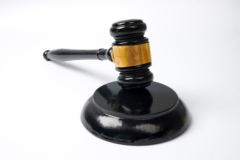 A file image illustrating a judge’s gavel. A 40-year-old palliative care doctor confessed at the Berlin Regional Court on Thursday to killing 12 of his patients. Photo: Shutterstock