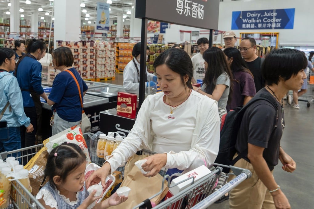 Chinese retailers are increasingly relying on higher merchandise margins generated by their own brands, according to a report. Photo: Sam Tsang