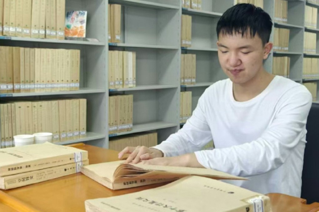Despite losing his sight at the age of six, 19-year-old Chinese student Guo Bin scored an impressive 721 out of 800 on this year’s gaokao. Photo: QQ.com