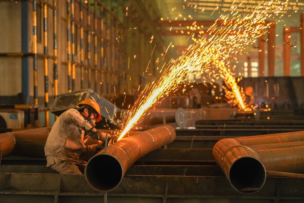 Workers weld steel structures in China’s Sichuan province. Ottawa is conducting an anti-dumping investigation targeting steel-rack imports. Photo: Xinhua