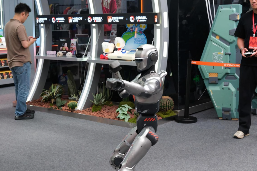 An EngineAI robot demonstrates martial arts movements in Shenzhen, as China pushes to expand its robotics industry. Photo: Korea Times