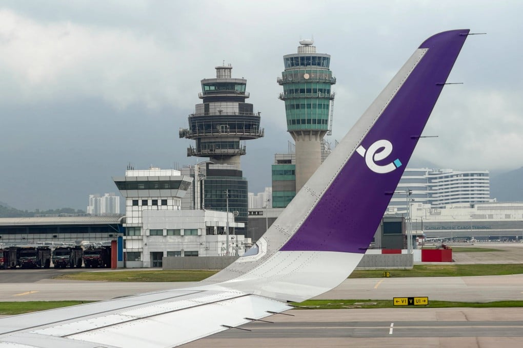 A manually operated luggage trailer collided with the bus carrying passengers from HK Express flight. Photo: Dickson Lee