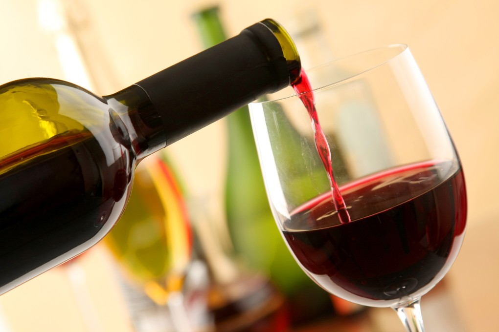 Should you order house wine? Experts explain why there is “no shame” in ordering them and why many house wines are great value and fresh. Photo: Shutterstock