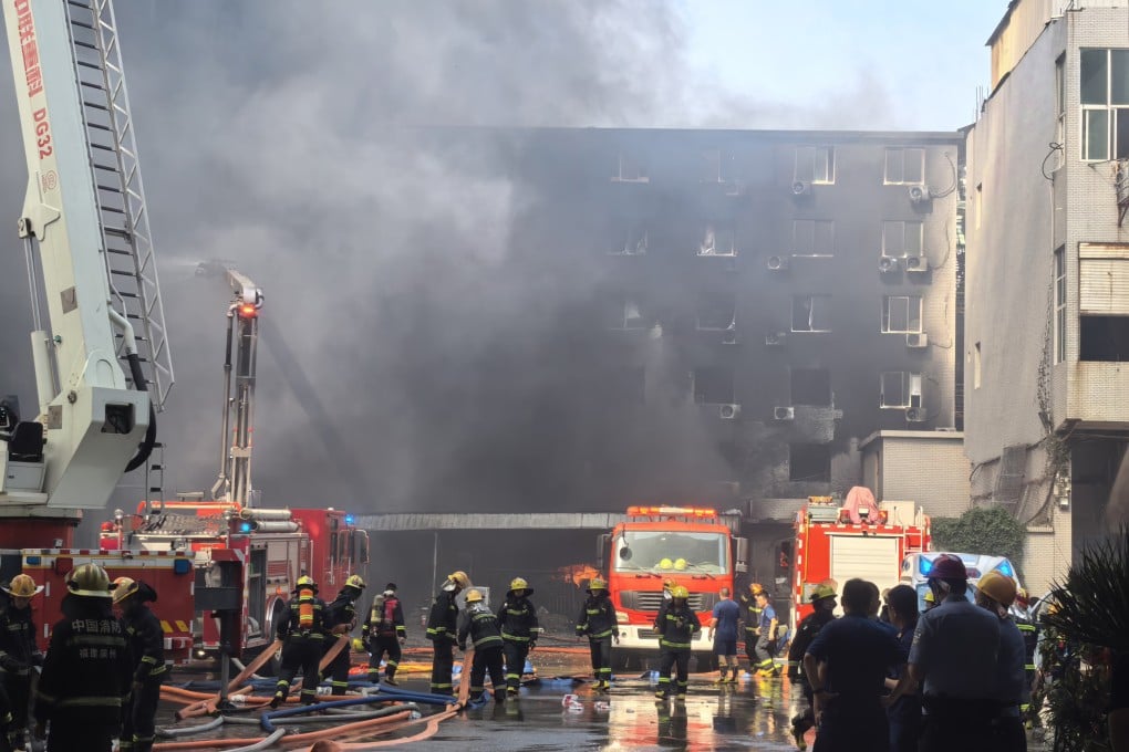 Firefighters attend a footwear factory fire in the township of Chendai in Jinjiang on Thursday. Photo: Xinhua