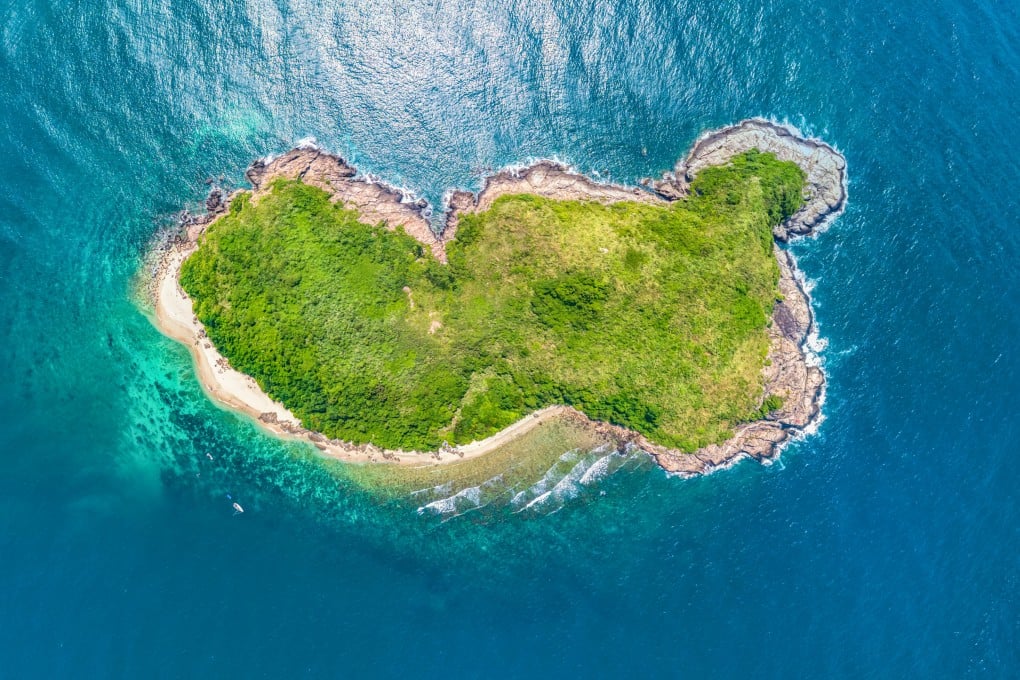 Top view of Jiajing Island, an uninhabited small island with white sand beaches and a coral reef, close to the coast of Shimei Bay in the South China Sea. Photo: Shutterstock Images