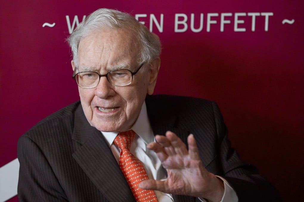 Warren Buffett speaks during a game of bridge following the annual Berkshire Hathaway shareholders meeting in Omaha, Nebraska, in May 2019. Photo: AP