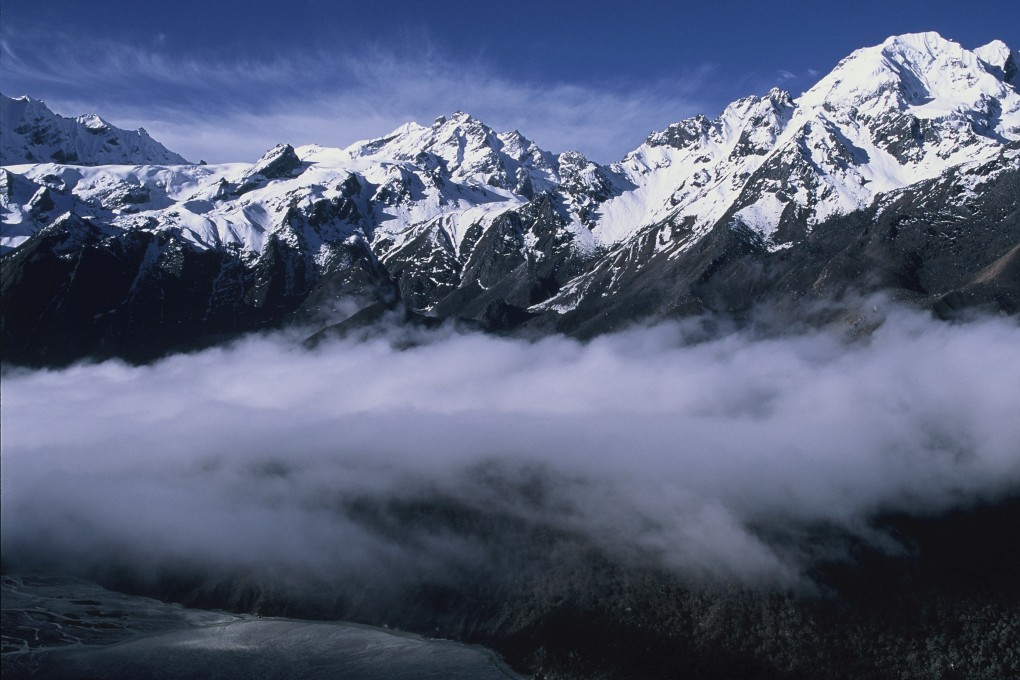 A handout photo made available by the International Centre for Integrated Mountain Development shows a mountain range in Nepal, on March 21, 2010. Photo: EPA