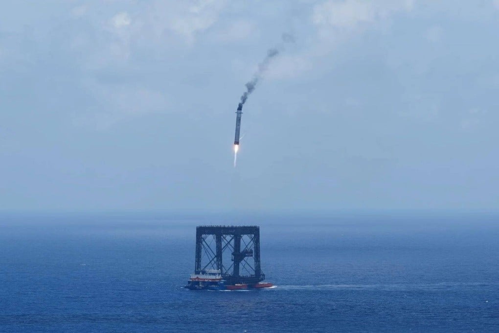The returning first stage of the Long March-10B carrier rocket was successfully captured on a seaborne recovery platform. Photo: Xinhua