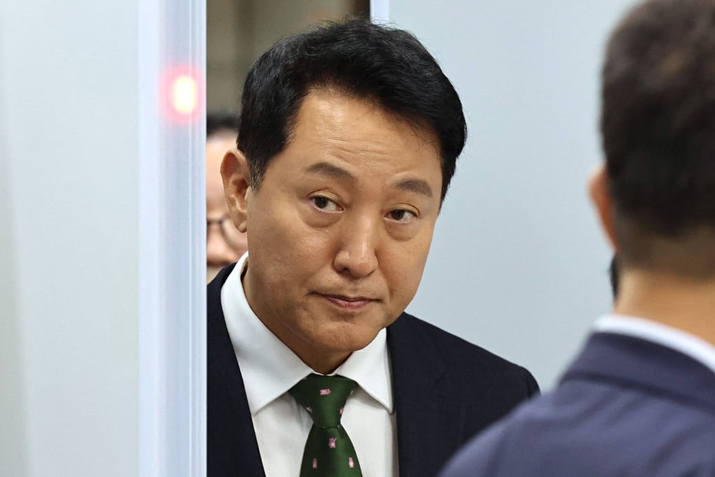 Seoul Mayor Oh Se-hoon leaves court after his trial on Wednesday. Photo: Yonhap/AFP