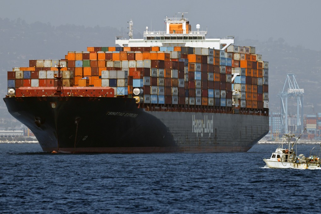 A container ship floats off the Port of Los Angeles on July 17. Photo: Getty Images/TNS