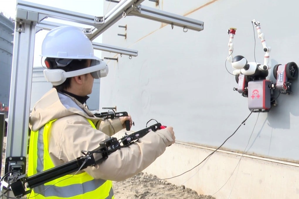 RobotPlusPlus, a Zhejiang-based supplier of robots for high-altitude operations, has developed an autonomous climbing robot designed to clean and descale ships. Photo: Handout
