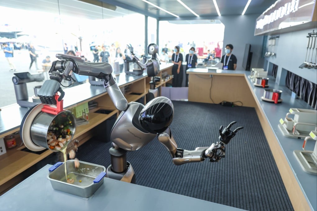 Robbyant, an embodied intelligence company under Ant Group, showcases its R1 robot, which is capable of cooking complete meals with minimal human intervention, at the technology exhibition during the 2025 Inclusion Conference in Shanghai on September 12, 2025. Photo: VCG via Getty Images