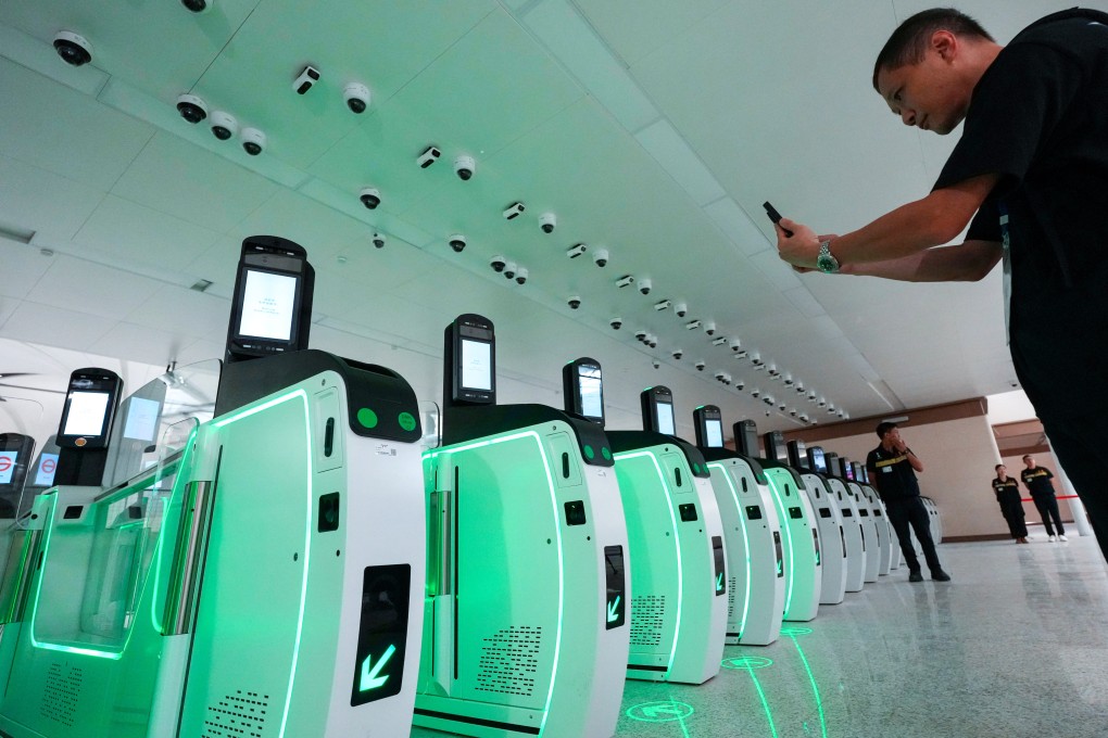 To streamline customs clearance, the Huanggang port will offer 134 e-channels and 68 manned counters. Photo: Karma Lo