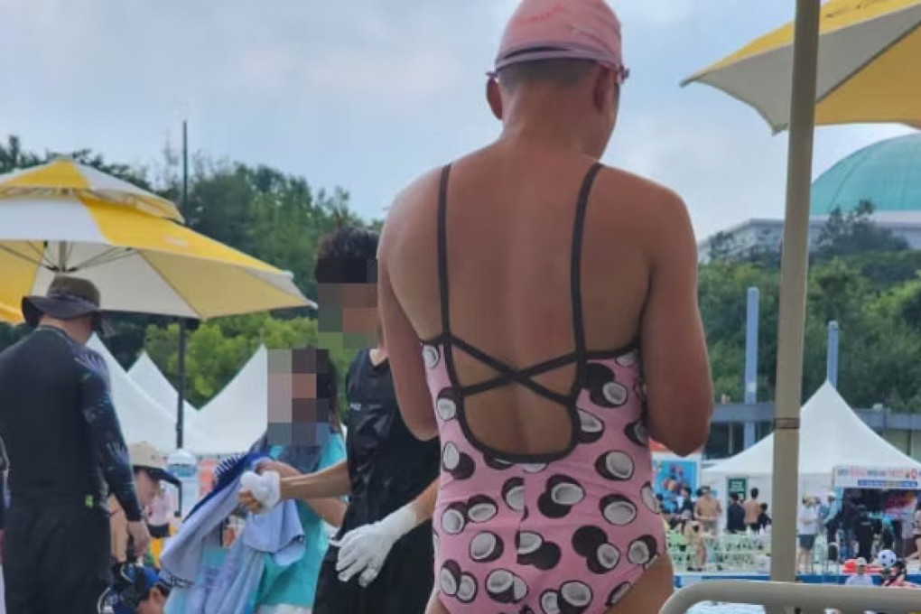A man is seen wearing a swimsuit at a Han River swimming pool. Photo: X