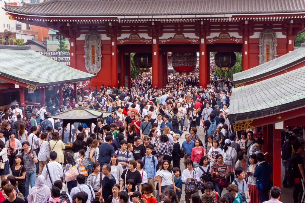 Crowds at the Senso Ji temple in Tokyo. Photo: Shutterstock