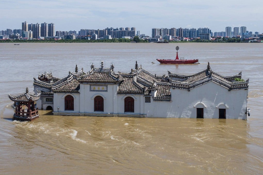 An aerial view of a partially submerged temple in in Ezhou, Hebei after the Yangtze River flooded. Photo: AFP/China OUT
