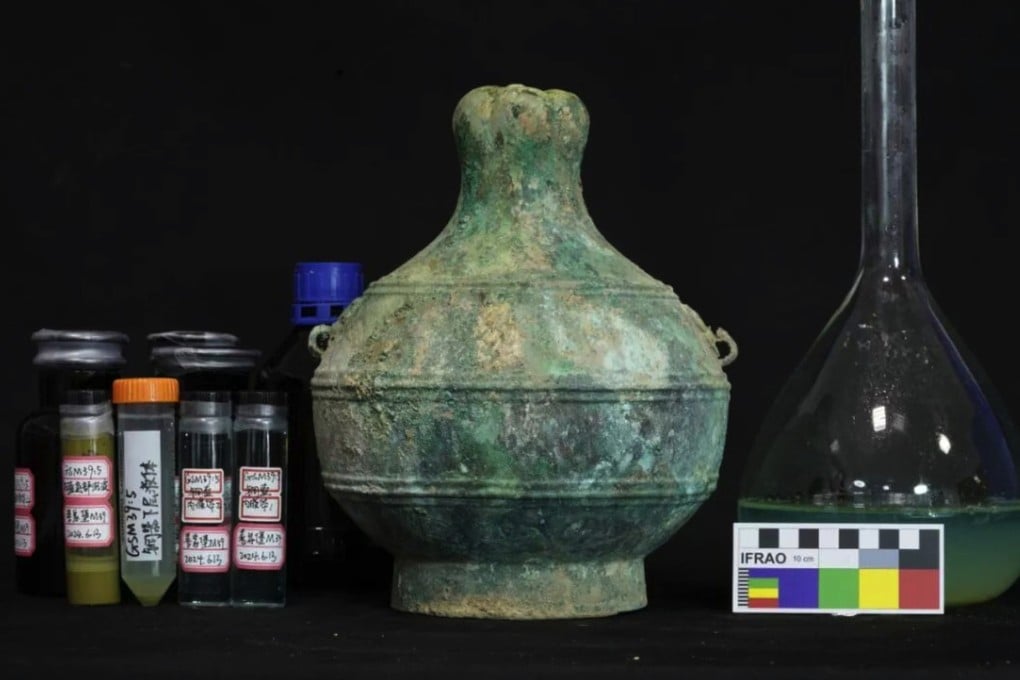 A well-preserved bronze Warring States-era wine vessel containing 2,300-year-old wine was discovered at the Shanjiabao cemetery. Here it is pictured in the lab. Photo: Handout