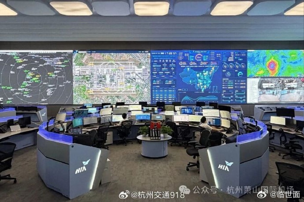 Screens display flight and weather data at the Airport Operations Control Centre at Hangzhou Xiaoshan International Airport in Hangzhou, China. Photo: Weibo/ 临世面