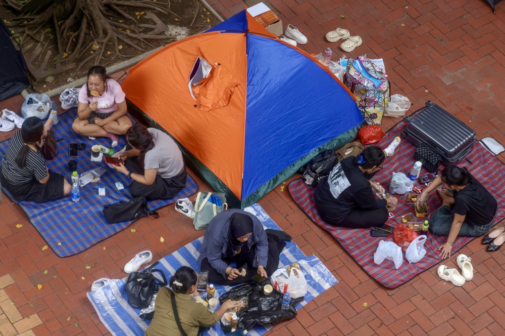 Domestic helpers in Tsuen Wan. Photo: Jonathan Wong