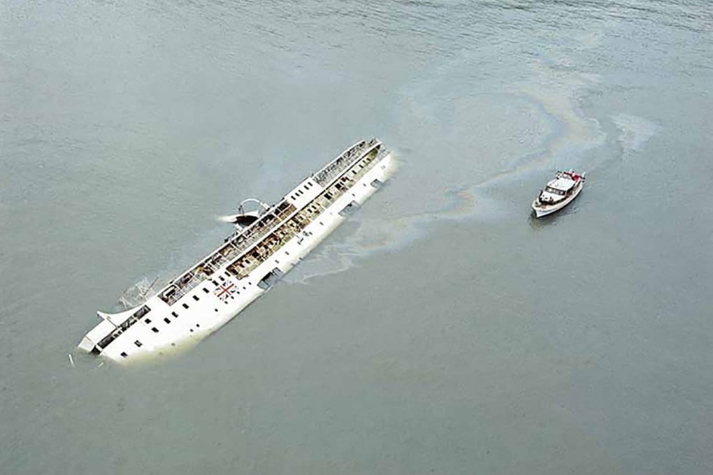 The Fatshan ferry sunk when Typhoon Rose struck Hong Kong in August 1971, causing 88 people to drown. Photo: Hong Kong Information Services Department